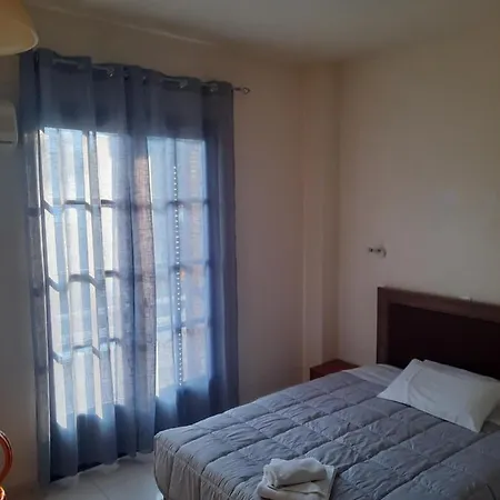 Gazde/Camere de închiriat Bianca *